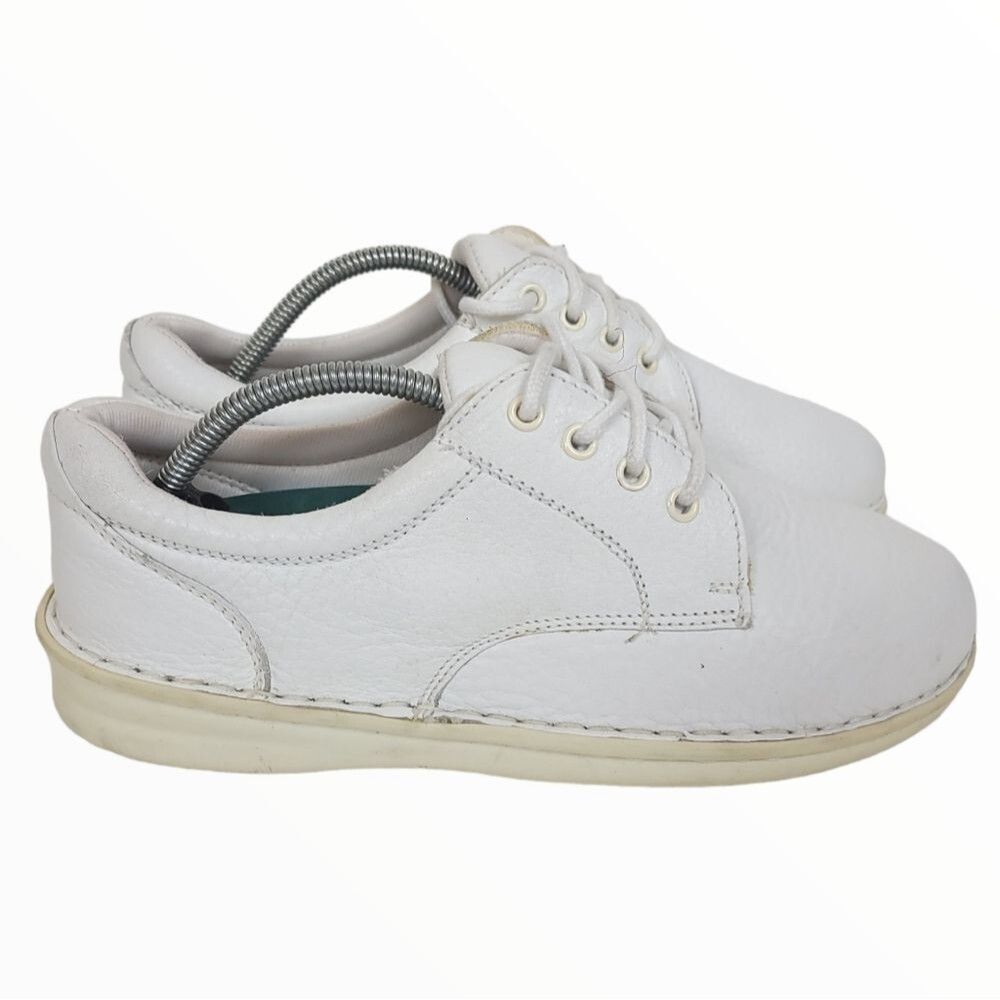 BORN WERKS White Leather Sport Shoe Women's Size 10
